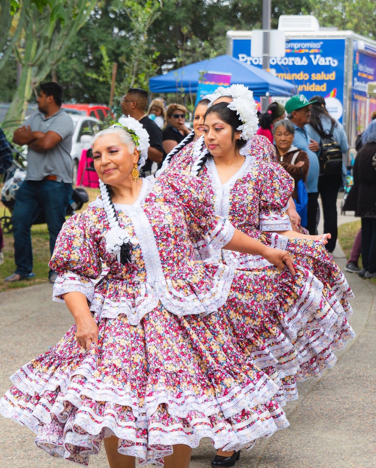 Folklorico dancers in traditional dress